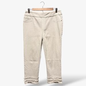 Chico’s Pull On Capri Pants Size 0.5 (US 6) Khaki Tan Fringe Hem Stretch Casual